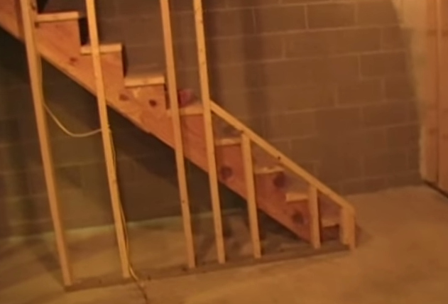 Правильный выбор лестницы в подвал-1
