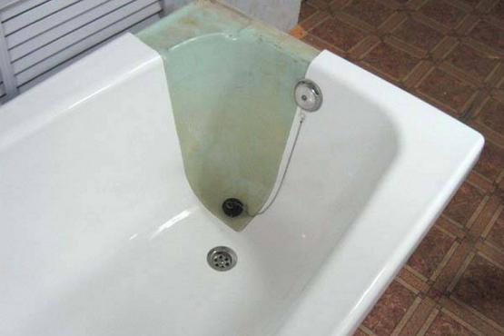 Как восстановить покрытие ванны с помощью жидкого акрила