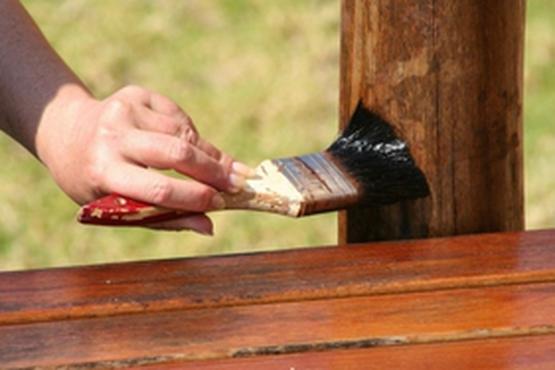 Как осуществляется защита от гниения древесины
