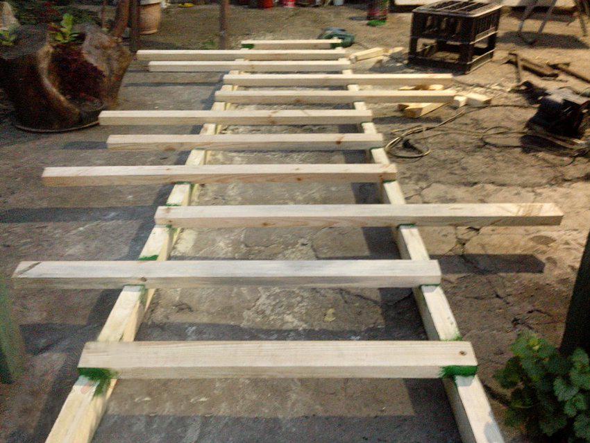Как создать приставную деревянную лестницу-5