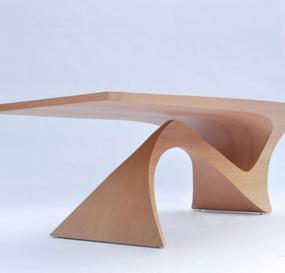 Уникальный деревянный стол