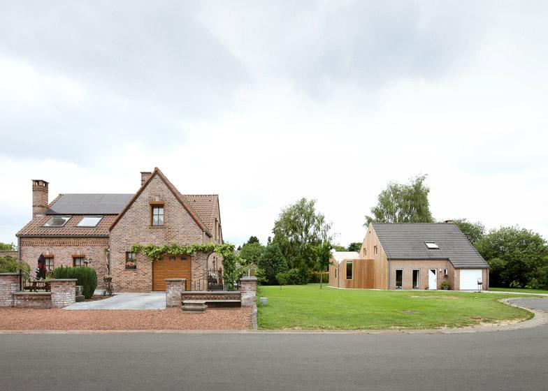 Изящный бельгийский домик-exterior-3