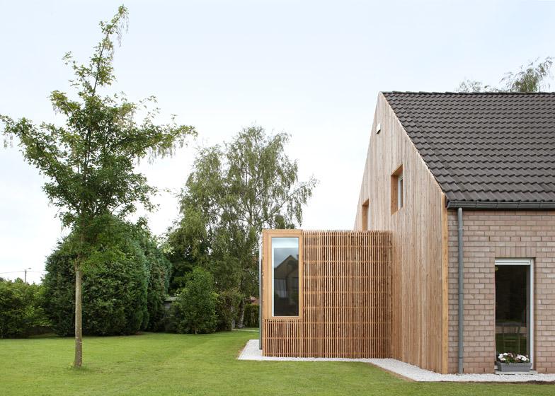 Изящный бельгийский домик-exterior-9
