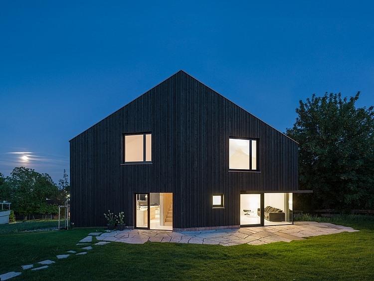 Современный деревенский дом в Германии-exterior-7