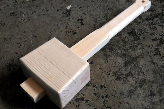 Как сделать деревянный молоток 